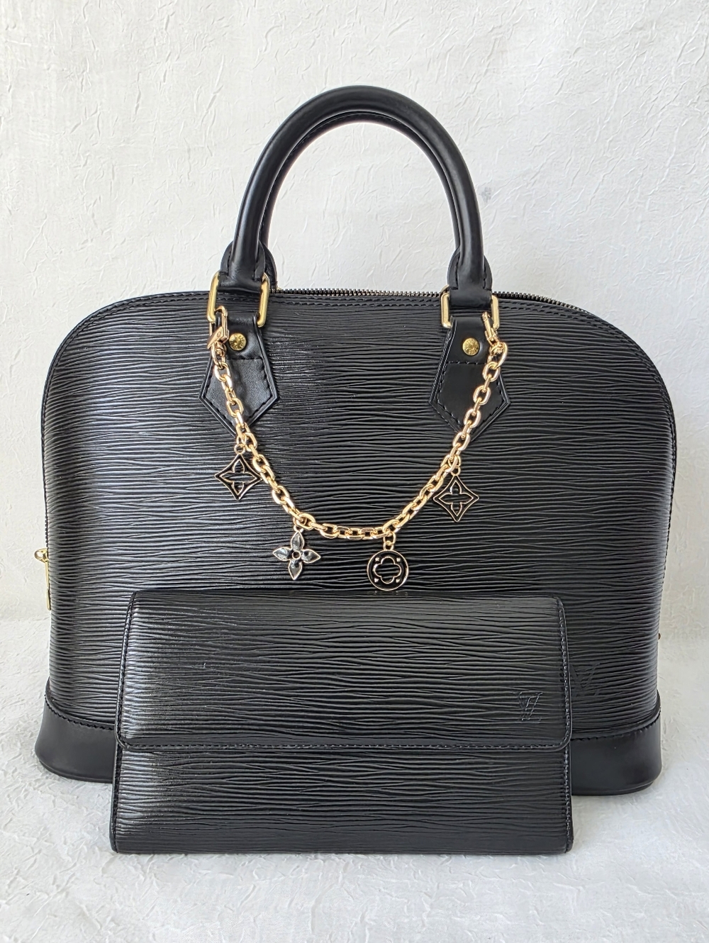 Auth Louis Vuitton Alma Epi Leather Handbag And Wallet Bundle